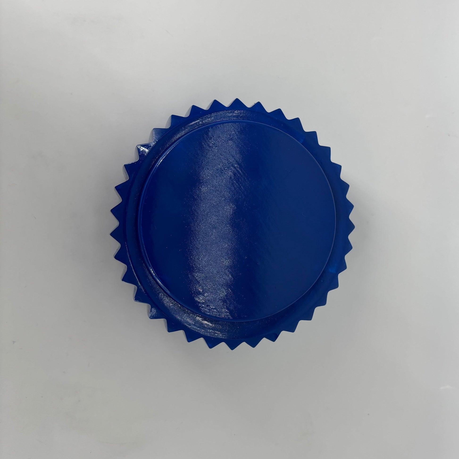Contenitore Popikò in ceramica artigianale blu lucida con coperchio, Made in Italy, design contemporaneo.