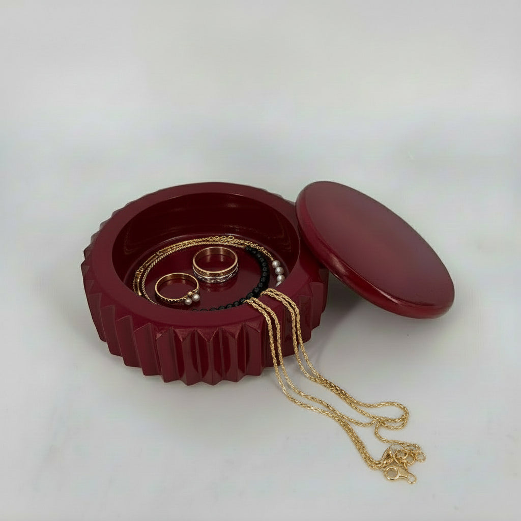Scrigno Popikò in ceramica artigianale Made in Italy, colore bordeaux opaco, design contemporaneo e raffinato, fatto a mano.
